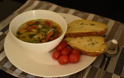 Groentesoep van getrokken bouillon